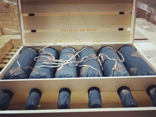 做紅酒進口商的發(fā)展好不好